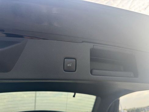 Certified 2022 Ford Escape SEL image 31