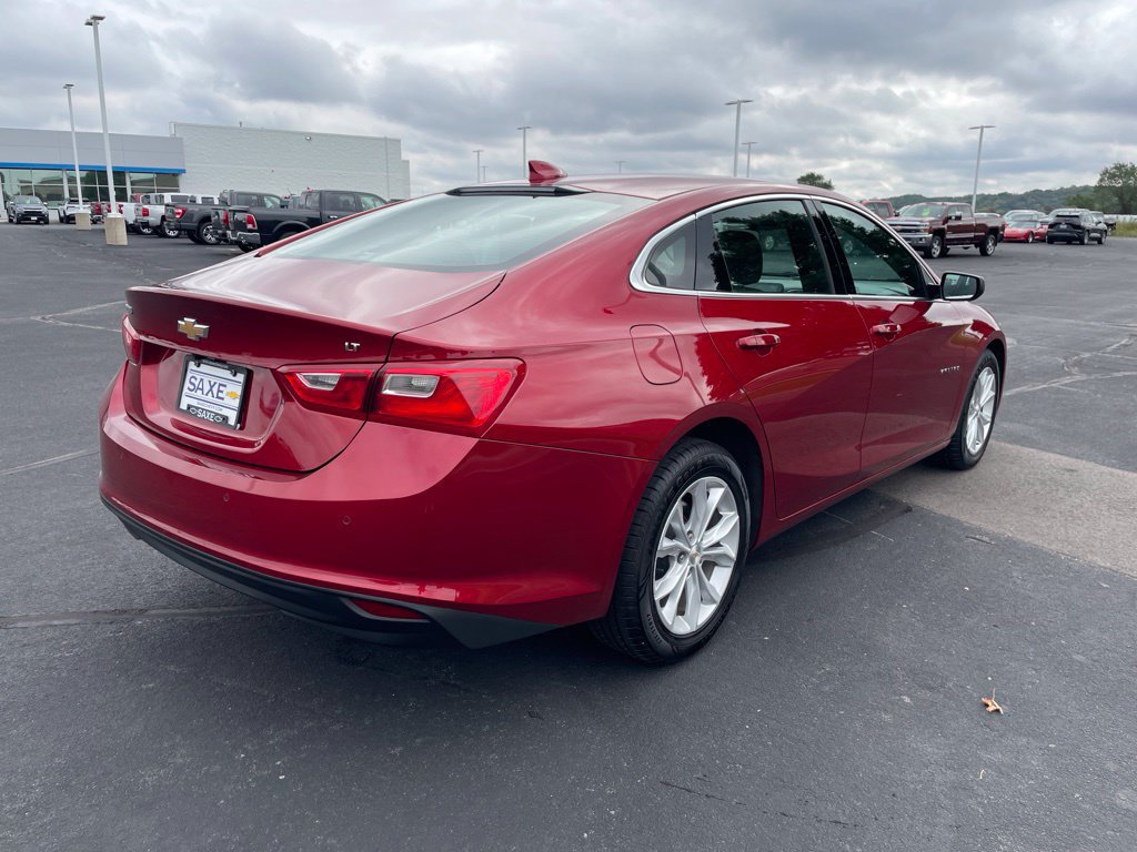 Used 2025 Chevrolet Malibu LT FWD image 5