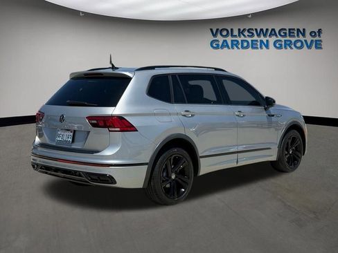 Used 2023 Volkswagen Tiguan SE R-Line FWD image 6