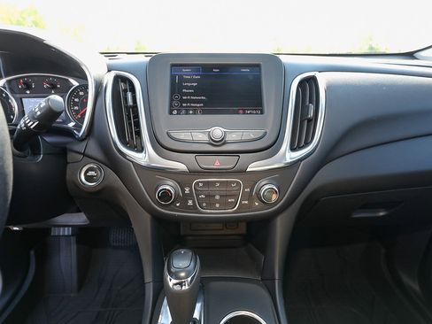 Used 2020 Chevrolet Equinox LT FWD image 15