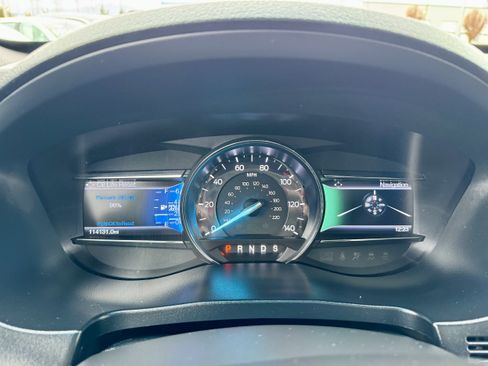 Used 2017 Ford Explorer Limited AWD/4WD image 17