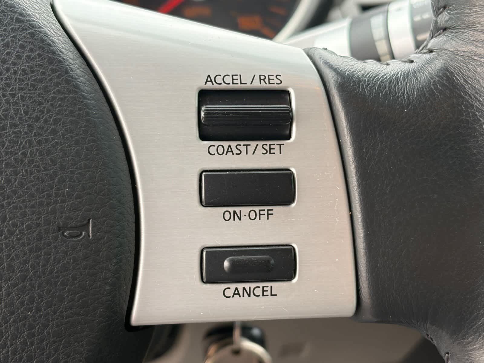 Used 2004 Nissan 350Z Touring RWD image 19