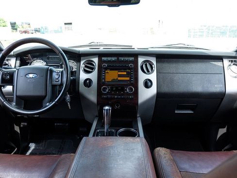 Used 2010 Ford Expedition EL 4WD image 20