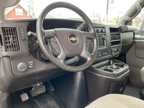Used 2020 Chevrolet Express 3500 w/ Power Convenience Package image 11