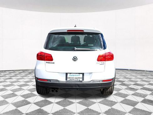 Used 2014 Volkswagen Tiguan R-Line AWD/4WD image 9