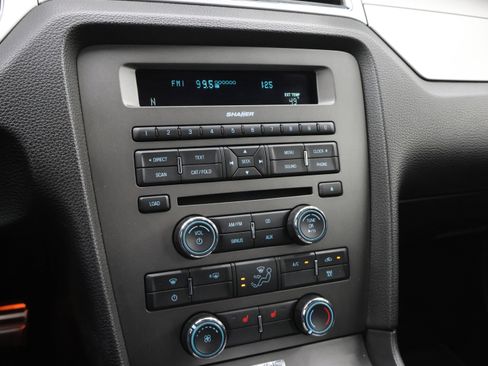 Used 2010 Ford Mustang GT Premium RWD image 11