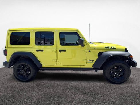 Used 2023 Jeep Wrangler Unlimited w/ Sun & Screen Package AWD/4WD image 4