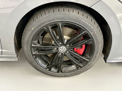 Used 2021 Volkswagen Jetta GLI Autobahn w/ GLI Autobahn Black Package FWD image 11