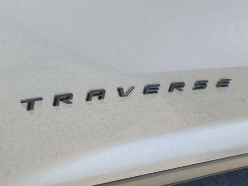 New 2026 Chevrolet Traverse Z71 w/ Enhanced Driving Package AWD/4WD image 9
