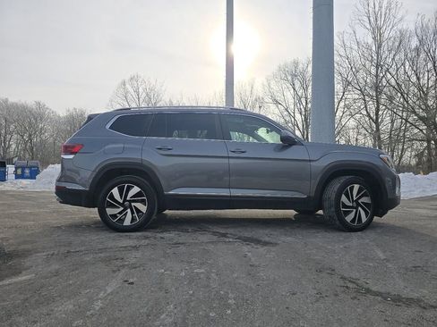Used 2024 Volkswagen Atlas SEL image 18