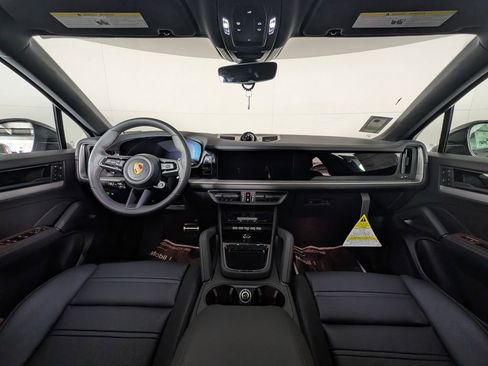 New 2026 Porsche Cayenne S image 20
