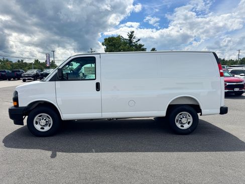New 2026 Chevrolet Express 2500 w/ Driver Convenience Package RWD image 6