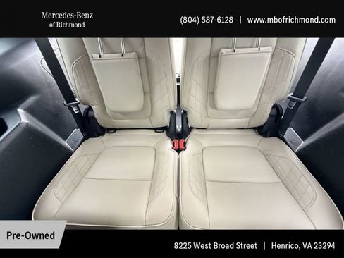 Used 2019 Ford Explorer Platinum image 25