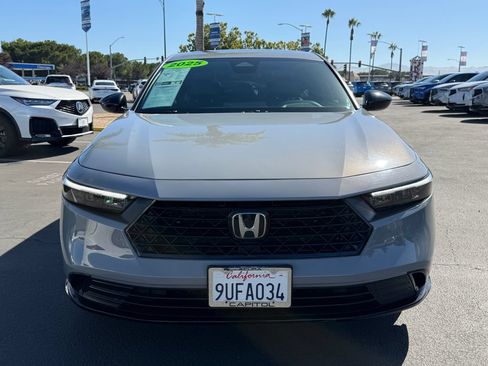 Used 2025 Honda Accord Sport image 2