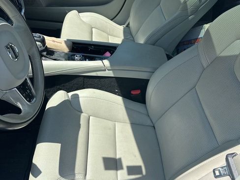 Used 2020 Volvo V90 T5 Inscription FWD image 4