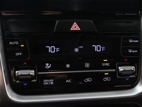 Used 2021 Kia Sorento S image 49