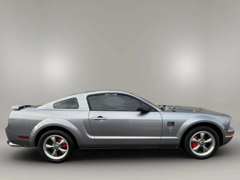 Used 2006 Ford Mustang Coupe RWD image 5