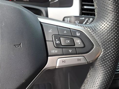 Used 2022 Volkswagen Atlas SEL Premium image 25