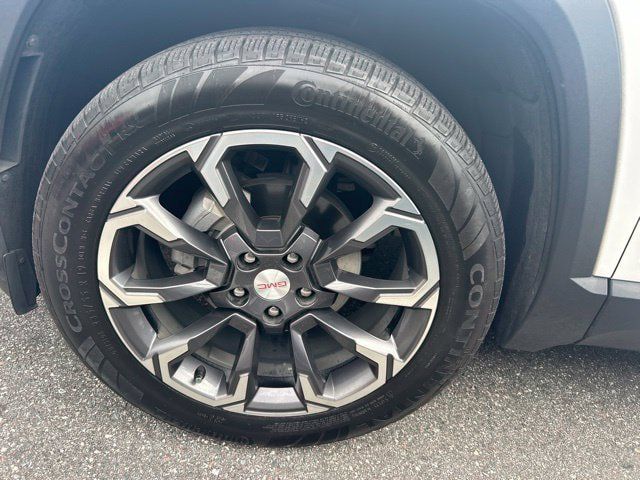 Used 2025 GMC Terrain Elevation w/ Elevation Premium Package AWD/4WD image 15