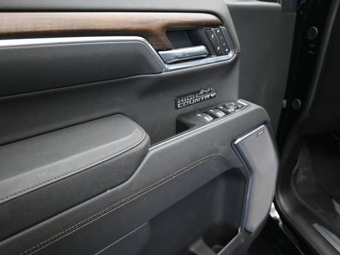 New 2026 Chevrolet Silverado 1500 High Country w/ High Country Premium Package AWD/4WD image 11