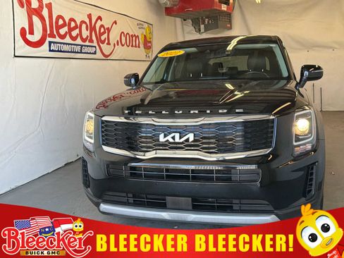Used 2022 Kia Telluride LX image 1