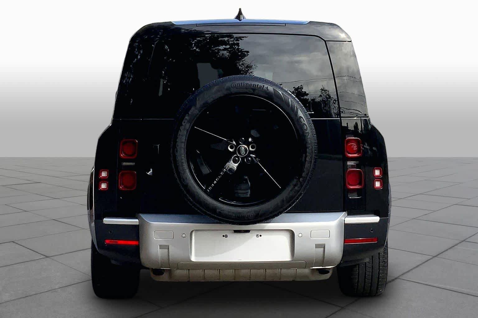 Used 2024 Land Rover Defender 130 S AWD/4WD image 5