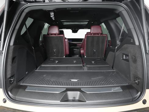 Used 2026 Cadillac Escalade Sport w/ Touring Package image 11