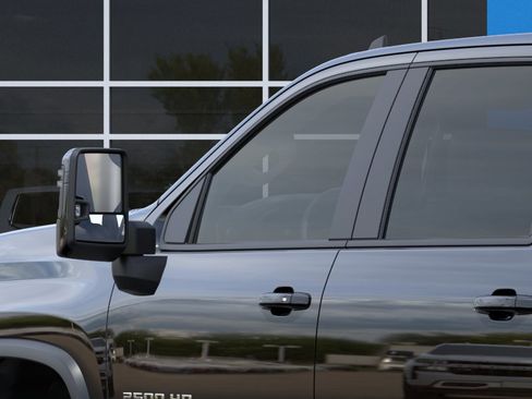 New 2026 Chevrolet Silverado 2500 ZR2 AWD/4WD image 12