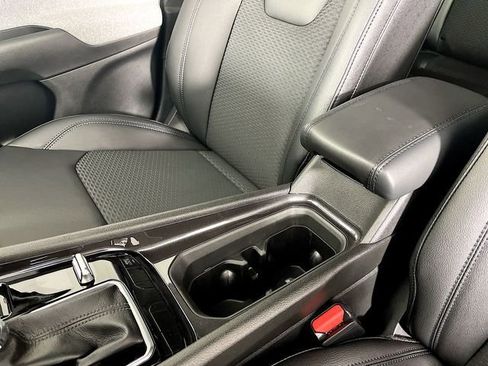 New 2026 Jeep Compass Latitude image 20