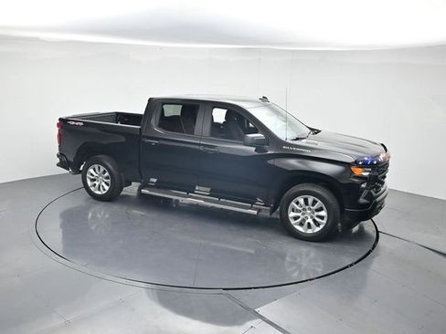 Used 2025 Chevrolet Silverado 1500 Custom AWD/4WD image 36