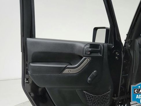 Used 2017 Jeep Wrangler Unlimited Sport w/ Connectivity Group image 17