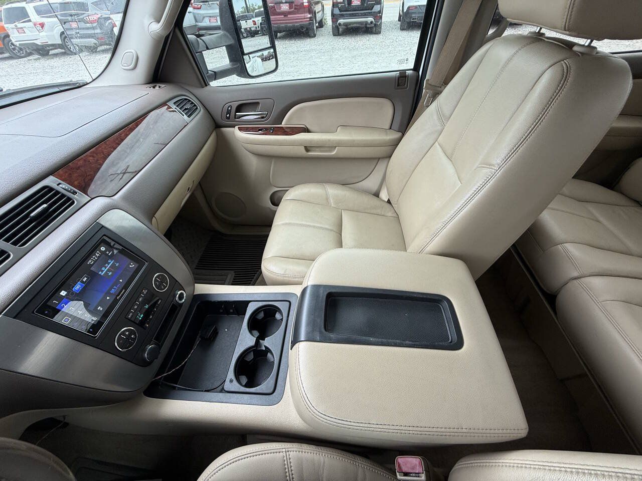 Used 2009 GMC Sierra 3500 SLT AWD/4WD image 31