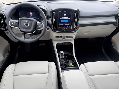 New 2026 Volvo XC40 B5 Plus w/ Protection Package Premier AWD/4WD image 9