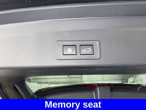 Certified 2025 Subaru Ascent Touring AWD/4WD image 22