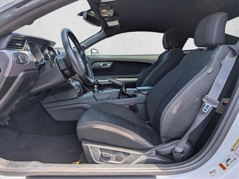 Used 2016 Ford Mustang GT RWD image 15