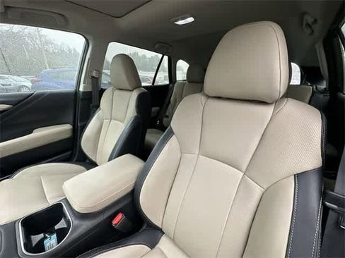 Certified 2023 Subaru Outback Limited image 17