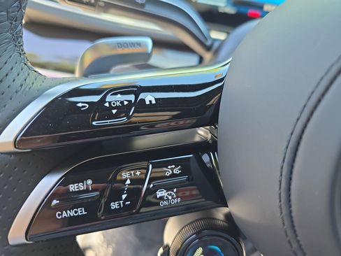 Used 2025 Mercedes-Benz GLE 53 AMG 4MATIC image 17