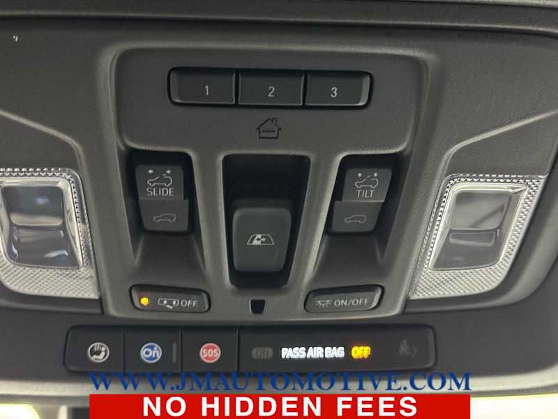 Used 2023 Chevrolet Silverado 1500 High Country w/ High Country Premium Package AWD/4WD image 38