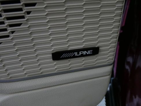 Used 2022 Jeep Grand Cherokee L Limited AWD/4WD image 19
