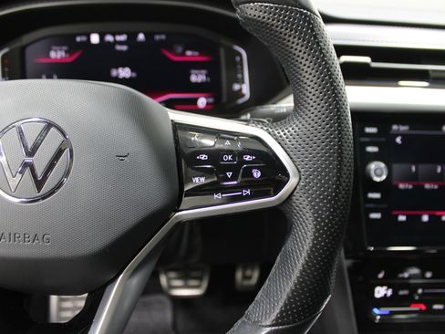 Used 2023 Volkswagen Arteon SEL image 12