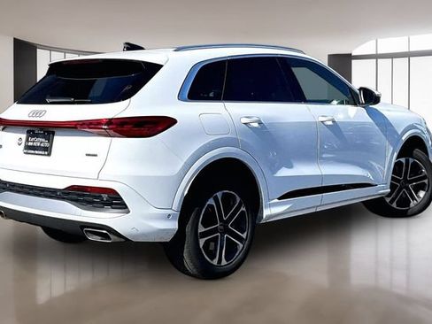 Used 2025 Audi Q5 Premium w/ Convenience Package AWD/4WD image 5
