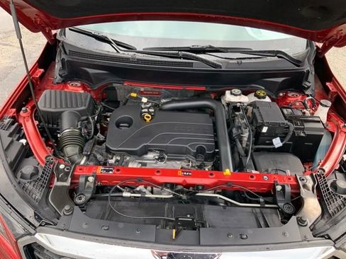 Used 2024 GMC Terrain SLE w/ Driver Convenience Package image 12