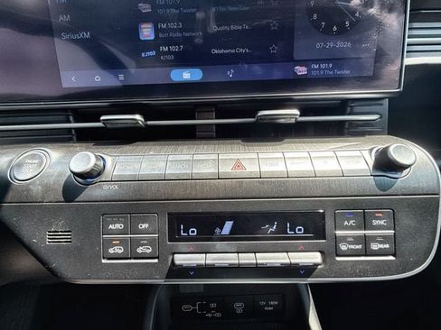 Used 2025 Hyundai Kona SEL AWD/4WD image 18