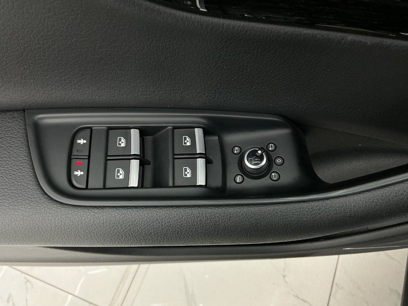 Used 2018 Audi Q7 3.0T Premium Plus w/ Premium Plus Package AWD/4WD image 41