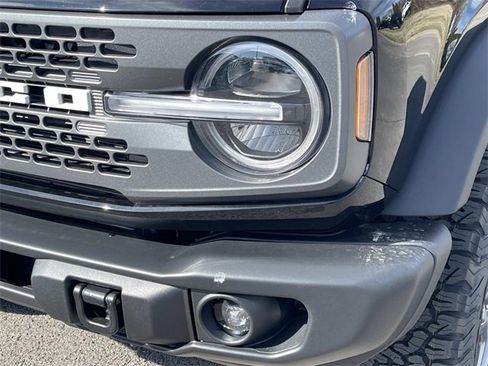New 2025 Ford Bronco Badlands image 9