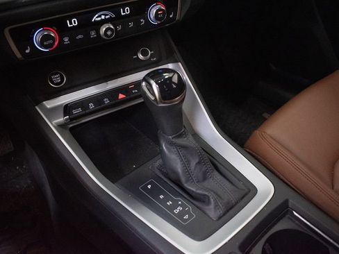 Used 2022 Audi Q3 2.0T Premium AWD/4WD image 18