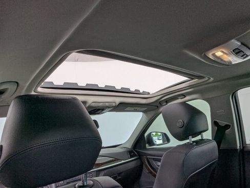 Used 2015 BMW 320i Sedan RWD image 26