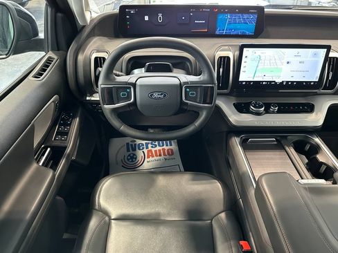 Used 2025 Ford Expedition Max Active AWD/4WD image 28