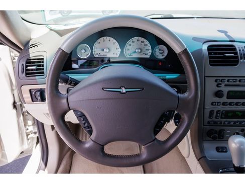 Used 2005 Ford Thunderbird 50th Anniversary RWD image 19