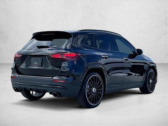 New 2026 Mercedes-Benz GLA 35 AMG 4MATIC image 17